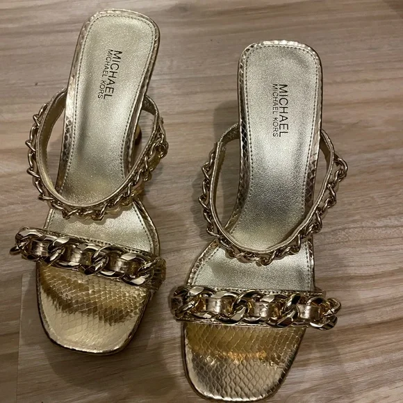 Michael Kors Gold metallic leather sandals - Picture 3 of 5